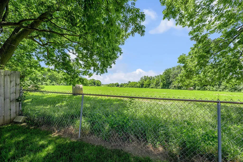 395 Colony Drive Versailles KY 40383