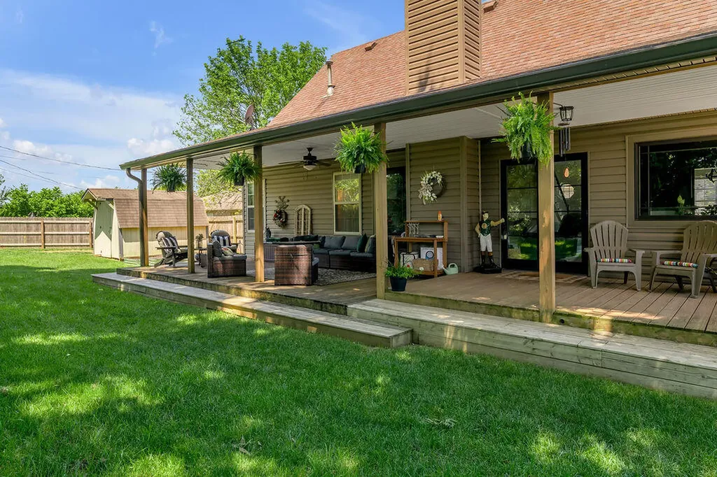 395 Colony Drive Versailles KY 40383