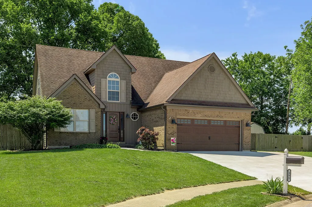 395 Colony Drive Versailles KY 40383