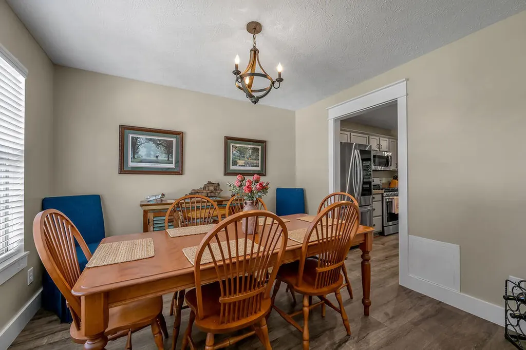 395 Colony Drive Versailles KY 40383