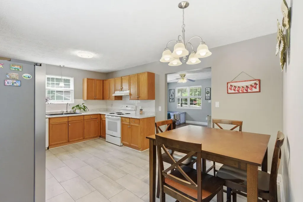 115 Logston Heights Berea KY 40403