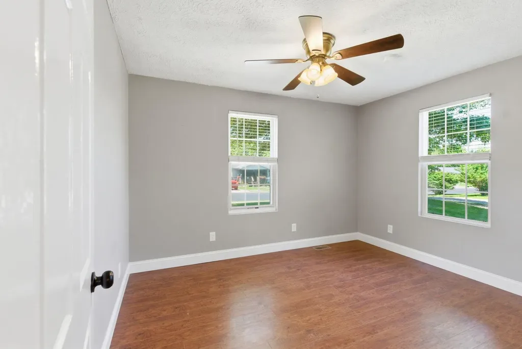 115 Logston Heights Berea KY 40403