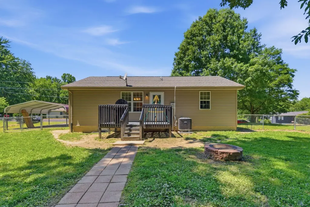 115 Logston Heights Berea KY 40403