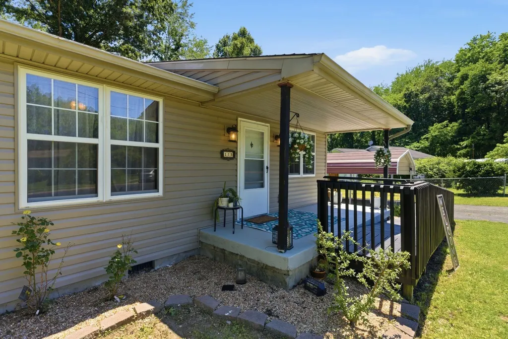 115 Logston Heights Berea KY 40403