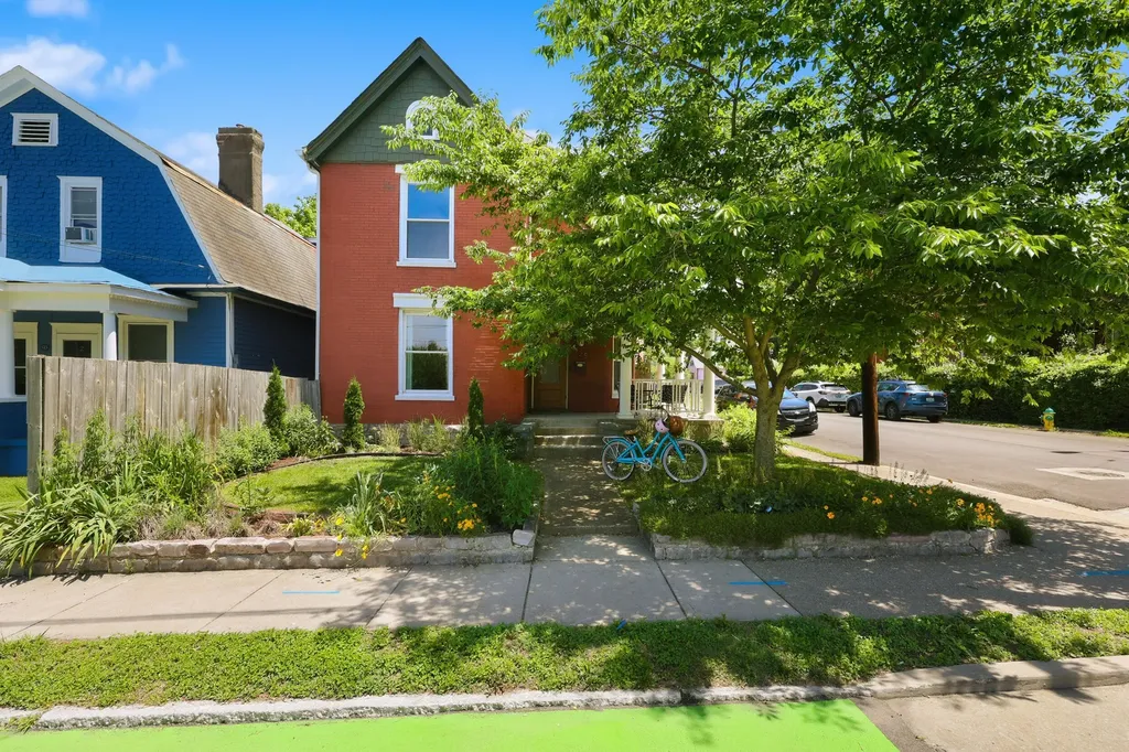 125 E Fourth Street Lexington KY 40508