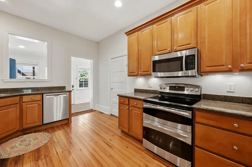 125 E Fourth Street Lexington KY 40508