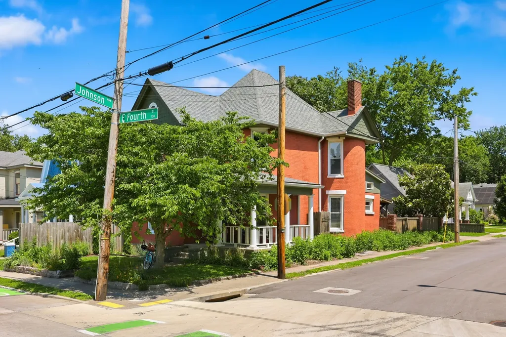 125 E Fourth Street Lexington KY 40508