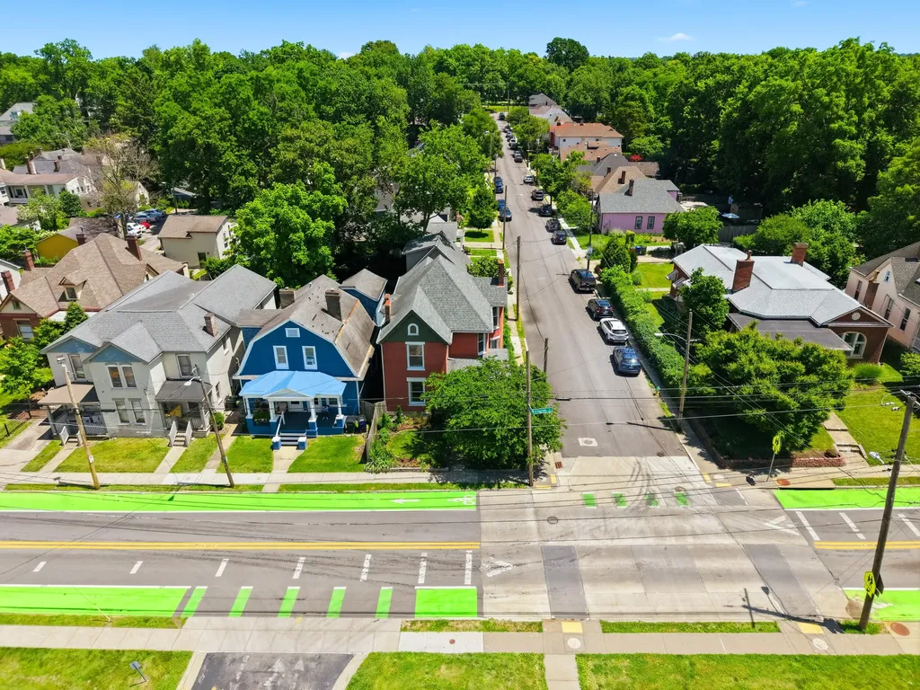 125 E Fourth Street Lexington KY 40508