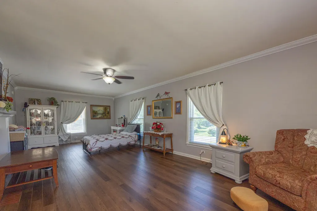 425 Elizaville Avenue Flemingsburg KY 41041