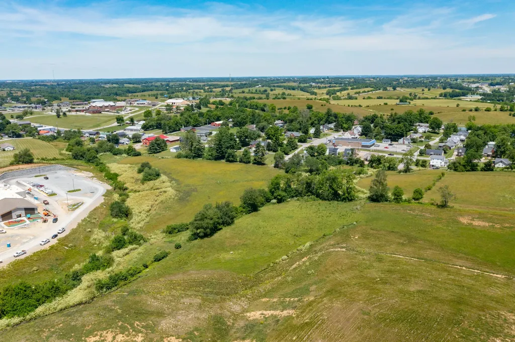 425 Elizaville Avenue Flemingsburg KY 41041
