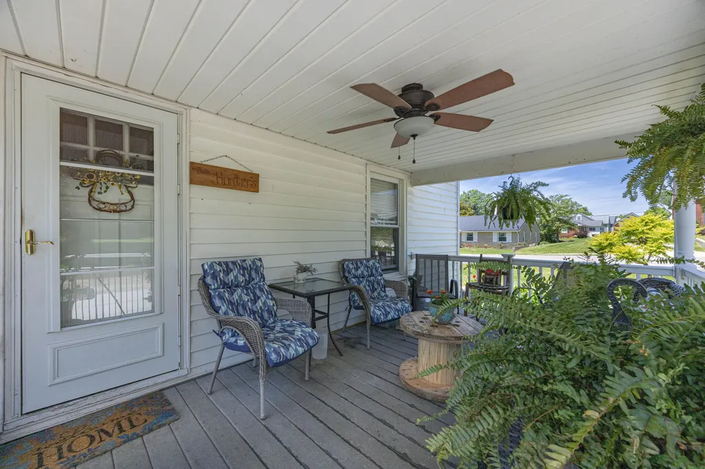 425 Elizaville Avenue Flemingsburg KY 41041