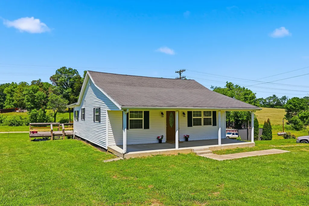 2214 Harrodsburg Road Lawrenceburg KY 40342
