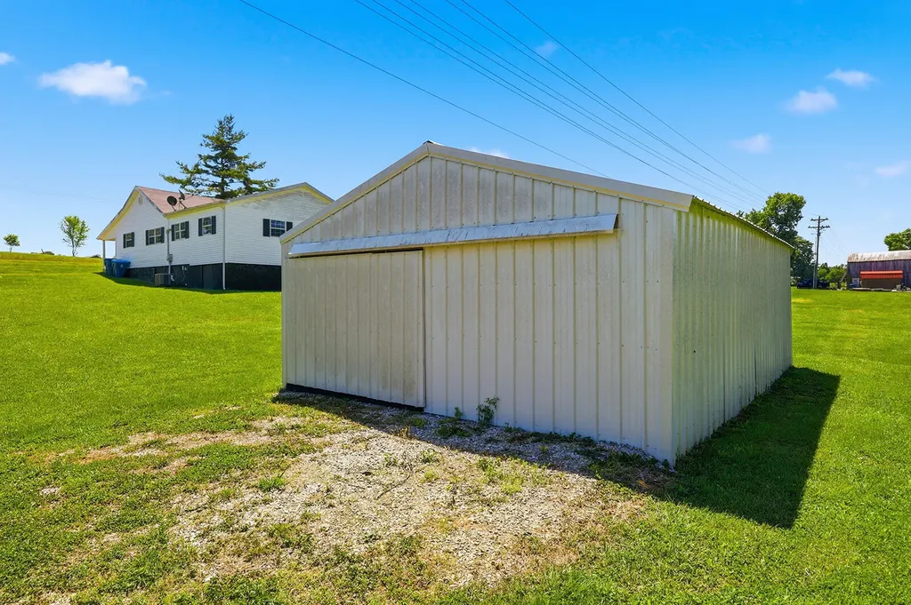 2214 Harrodsburg Road Lawrenceburg KY 40342