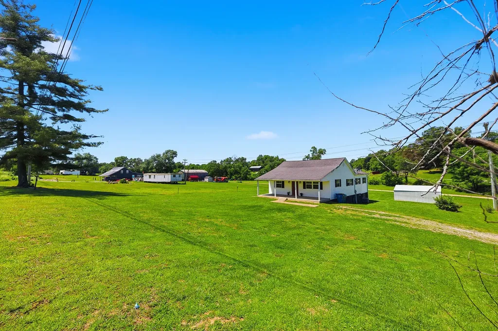 2214 Harrodsburg Road Lawrenceburg KY 40342
