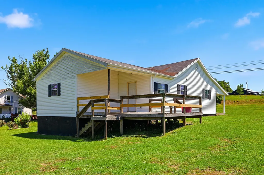 2214 Harrodsburg Road Lawrenceburg KY 40342