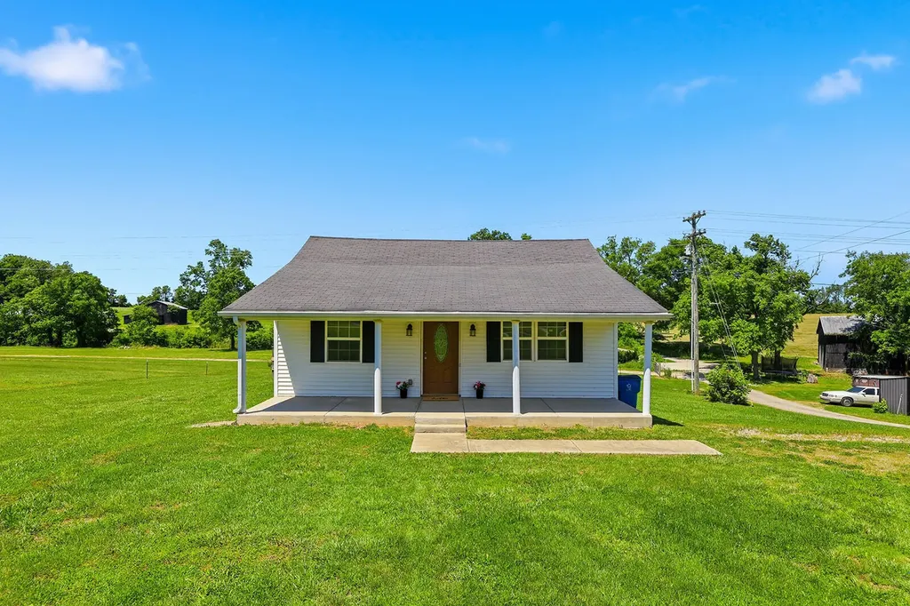 2214 Harrodsburg Road Lawrenceburg KY 40342