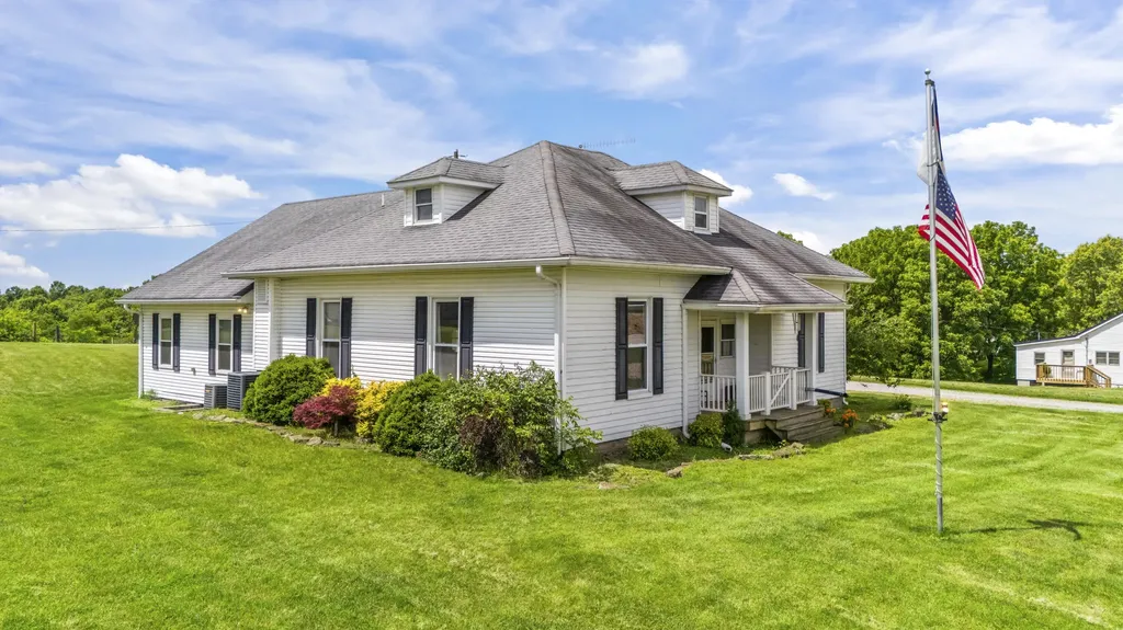 2997 U.s. 68 Ewing KY 41039