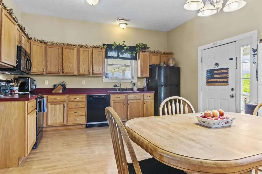 2997 U.s. 68 Ewing KY 41039