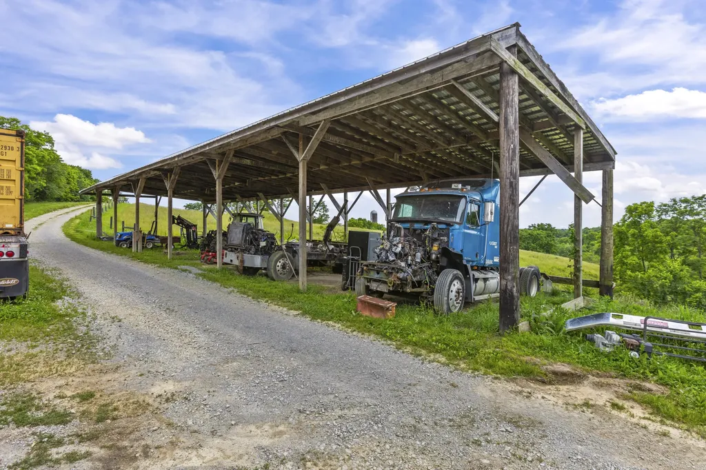 2997 U.s. 68 Ewing KY 41039