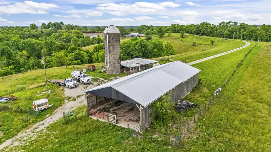 2997 U.s. 68 Ewing KY 41039