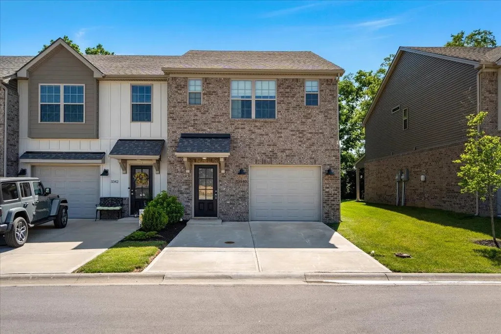 3340 Kestrel Cove Lexington KY 40515