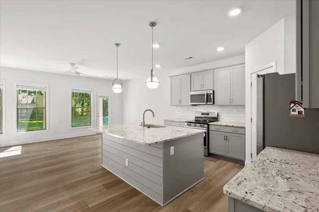 3340 Kestrel Cove Lexington KY 40515