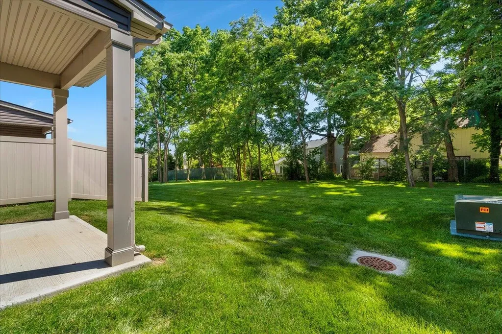 3340 Kestrel Cove Lexington KY 40515