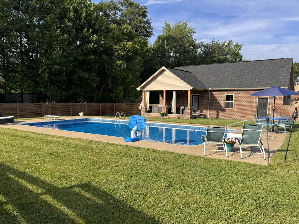 316 Ruby Court London KY 40744