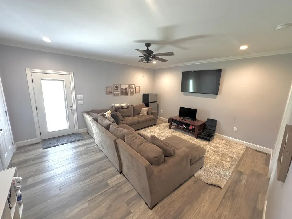 316 Ruby Court London KY 40744