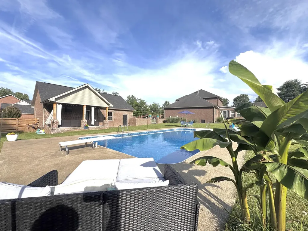 316 Ruby Court London KY 40744