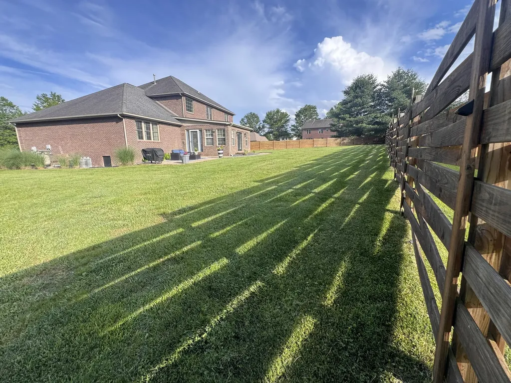 316 Ruby Court London KY 40744
