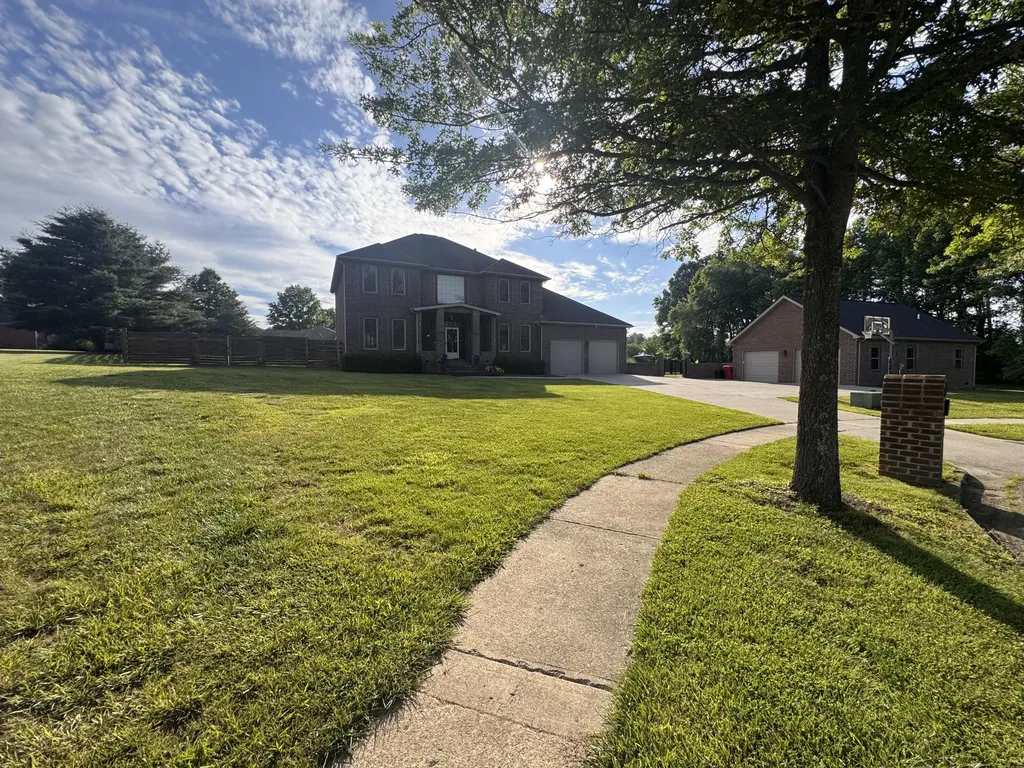 316 Ruby Court London KY 40744