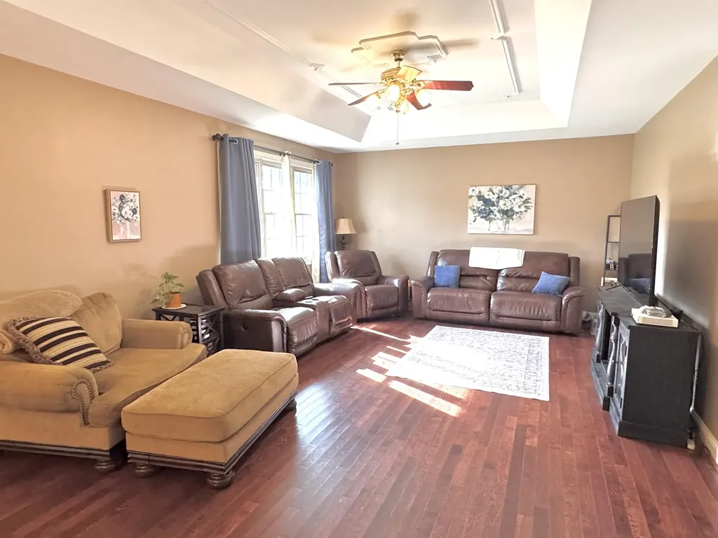 316 Ruby Court London KY 40744