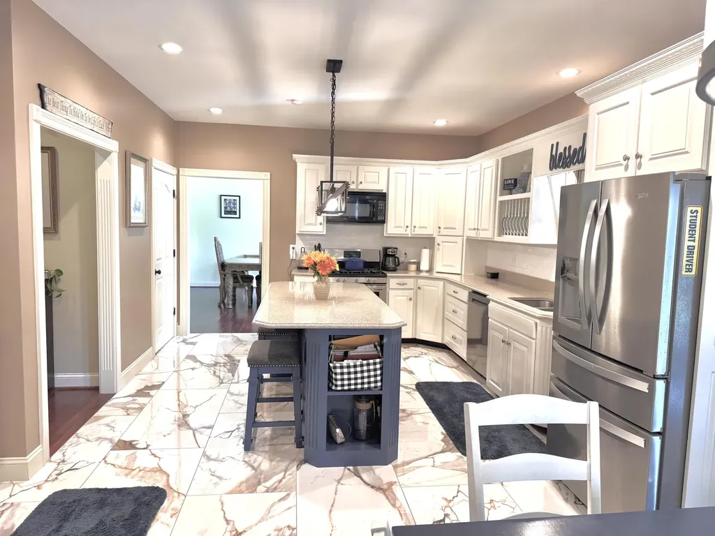 316 Ruby Court London KY 40744