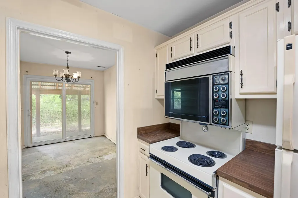 1124 Turkey Foot Road Lexington KY 40502