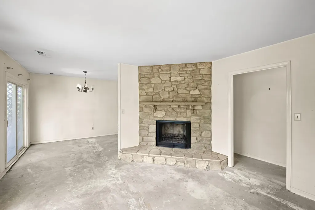 1124 Turkey Foot Road Lexington KY 40502