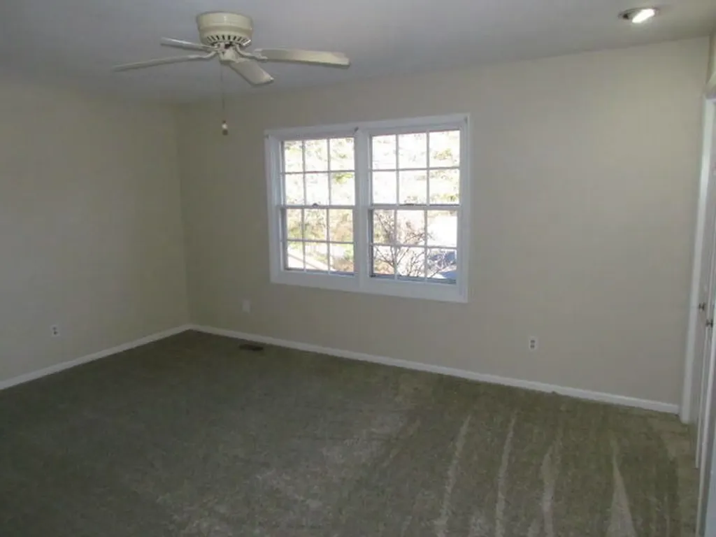 1309 Gray Hawk Road Lexington KY 40502