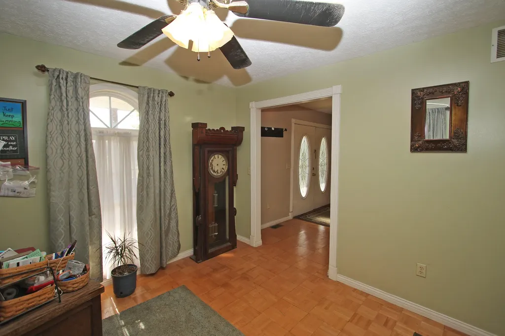 4100 Crowe Ridge Road Winchester KY 40391