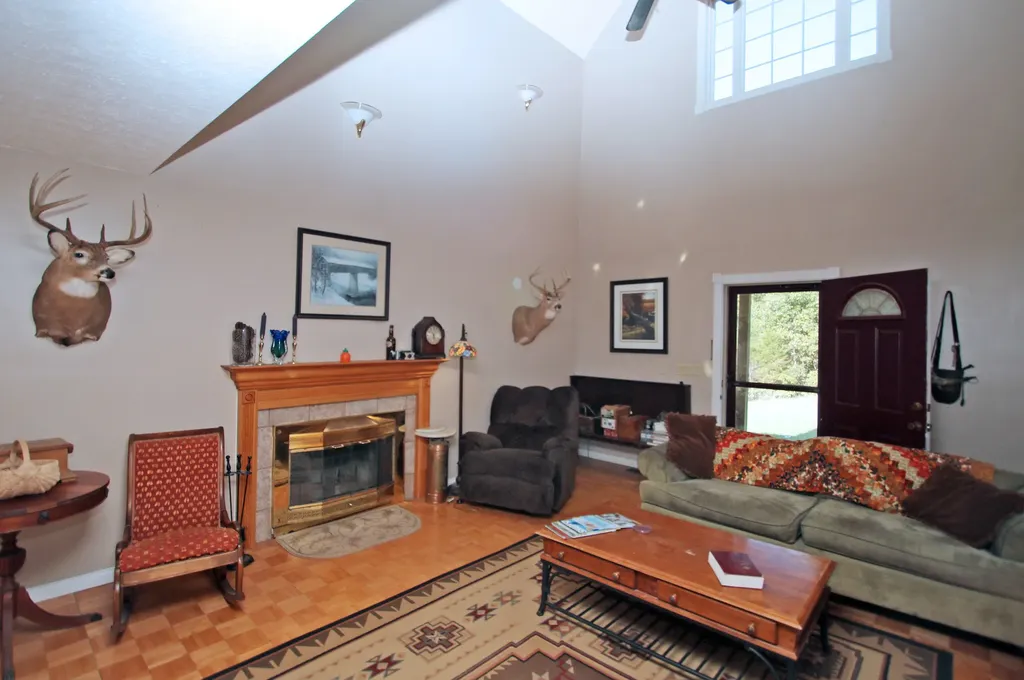 4100 Crowe Ridge Road Winchester KY 40391