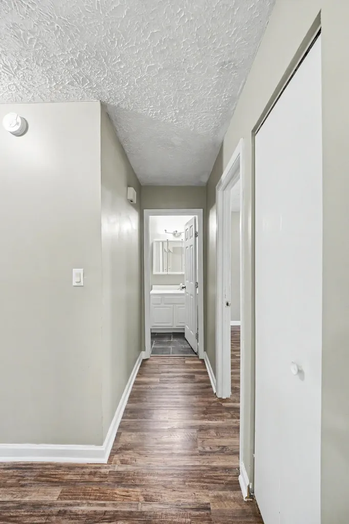 377 Redding Road Lexington KY 40517