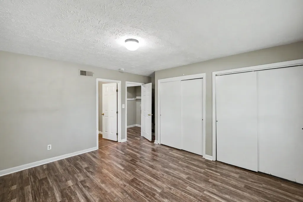377 Redding Road Lexington KY 40517