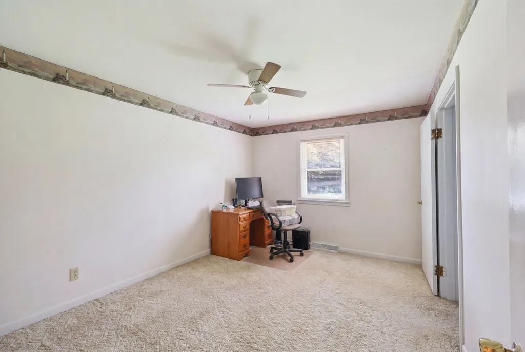 1587 Fairview Road Lawrenceburg KY 40342