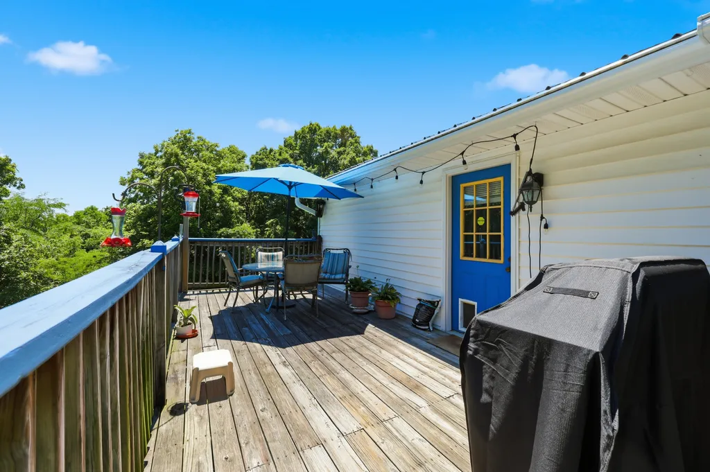1587 Fairview Road Lawrenceburg KY 40342