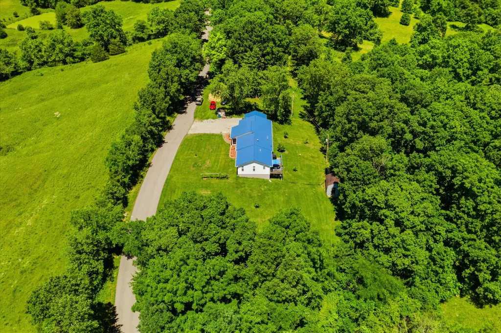 1587 Fairview Road Lawrenceburg KY 40342