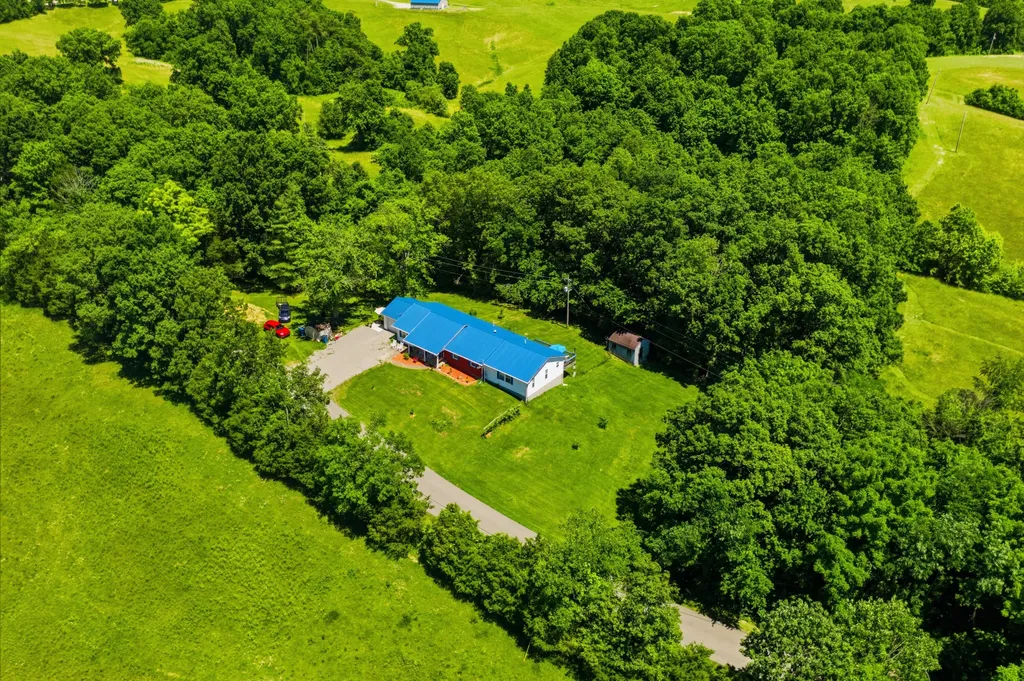 1587 Fairview Road Lawrenceburg KY 40342