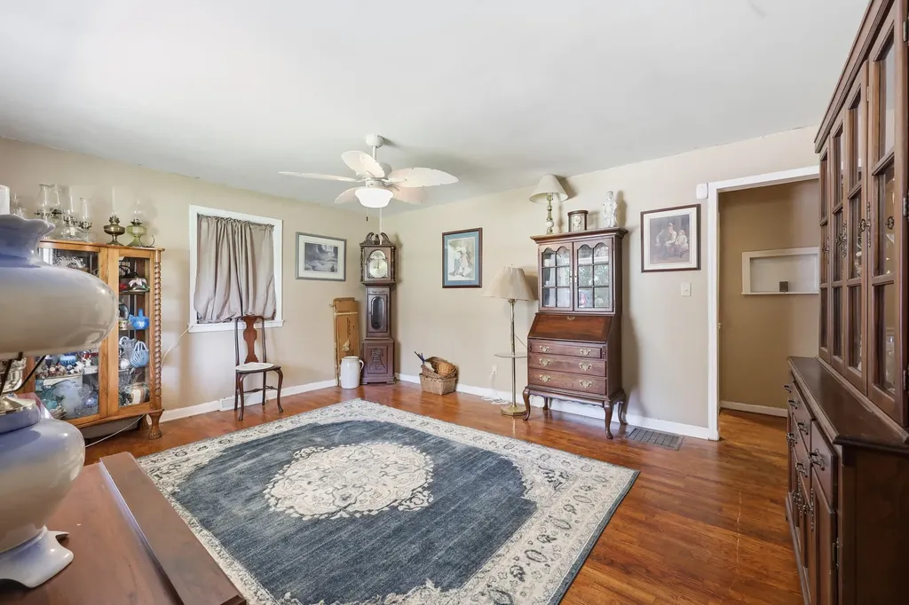 1587 Fairview Road Lawrenceburg KY 40342