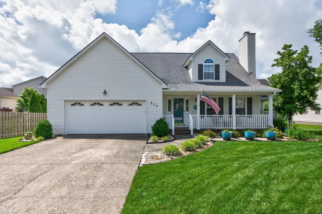 839 Eagle Crest Drive Versailles KY 40383