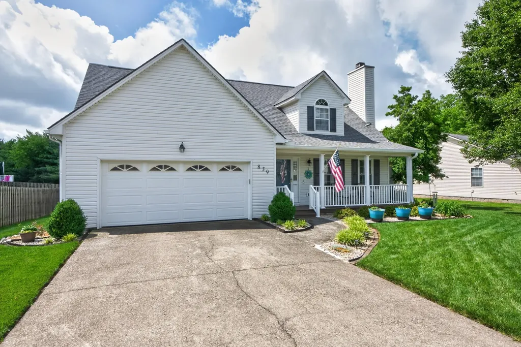 839 Eagle Crest Drive Versailles KY 40383