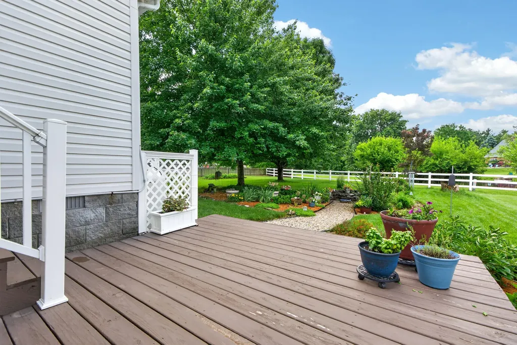 839 Eagle Crest Drive Versailles KY 40383
