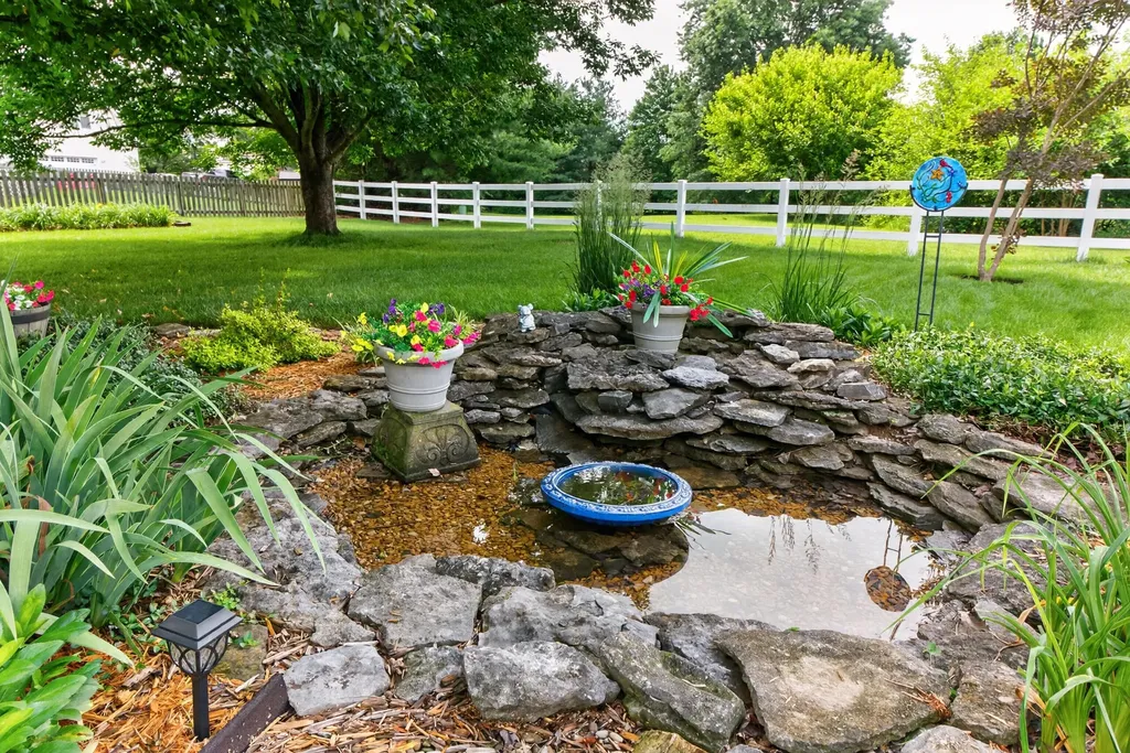 839 Eagle Crest Drive Versailles KY 40383